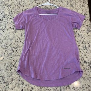 Patagonia women’s shirt size M